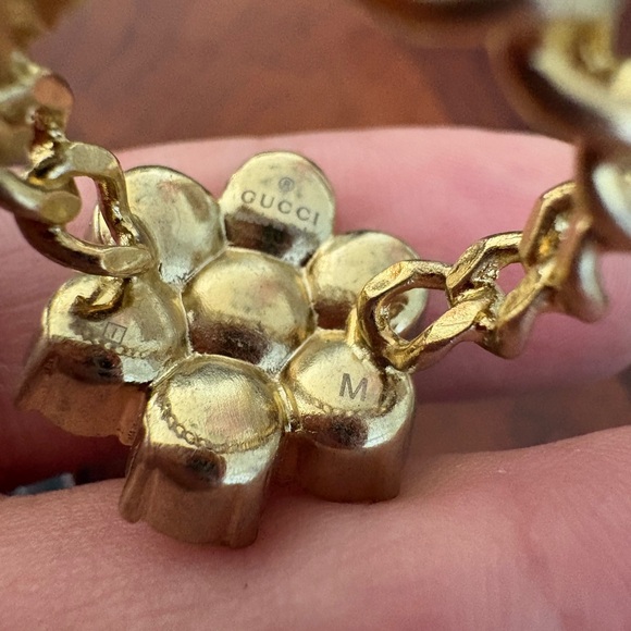 New with box Gucci Gold Tone Pearl Cluster Ring Interlocking Logo fits 8.5/9 - Picture 6 of 9